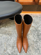 HM 26S FLAT KNEE-HIGH BOOTS IN COGNAC BROWN CALFSKIN 