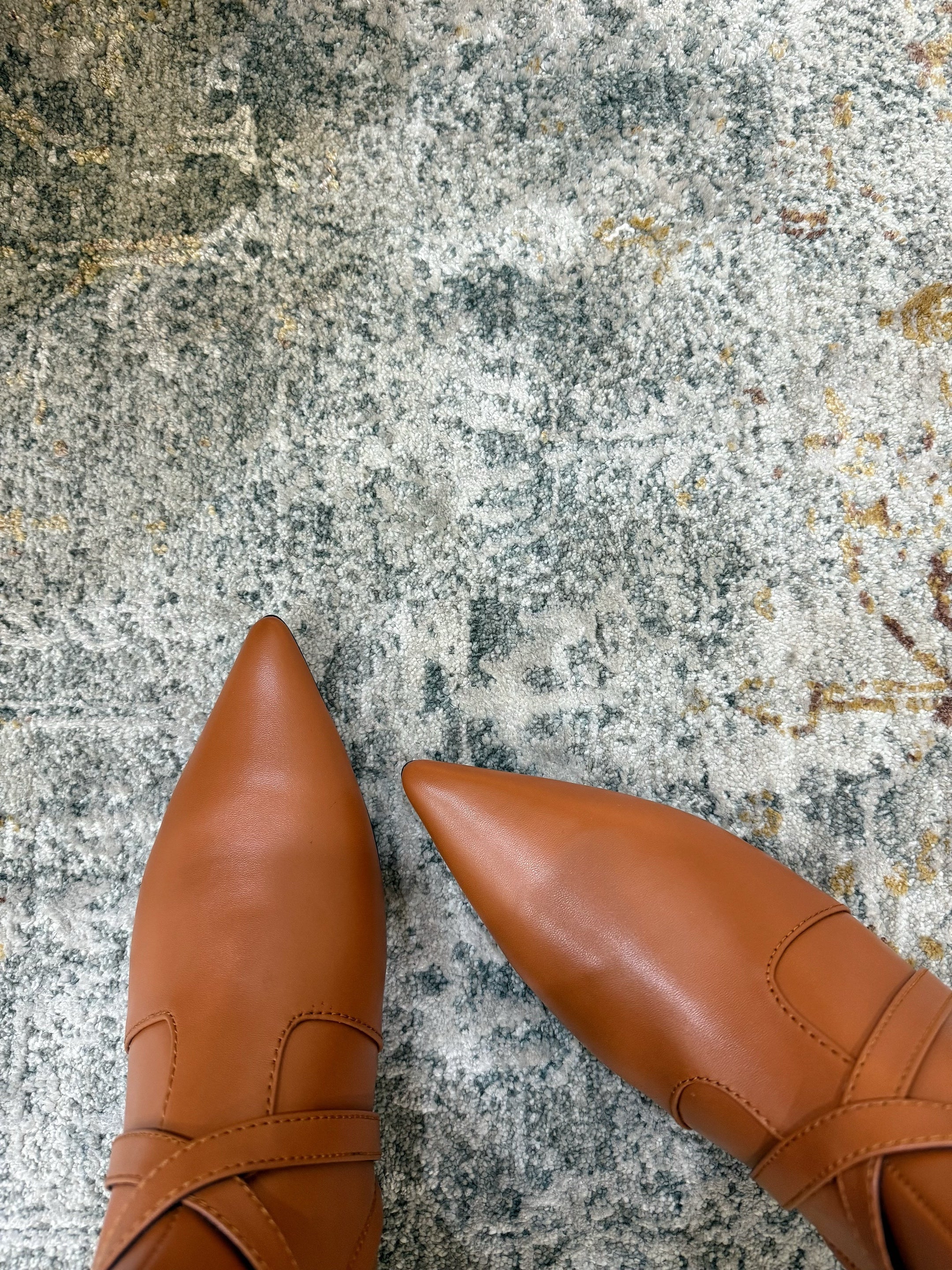 HM 26S FLAT KNEE-HIGH BOOTS IN COGNAC BROWN CALFSKIN 