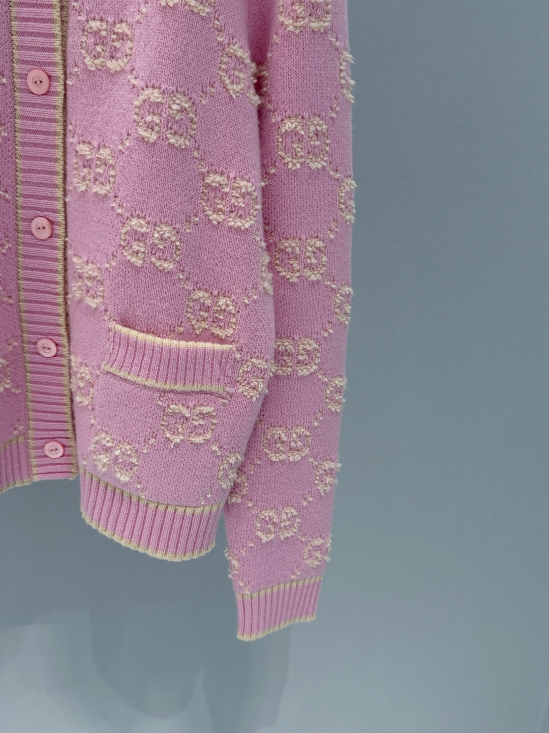GUCCI 26S CARDIGAN 236