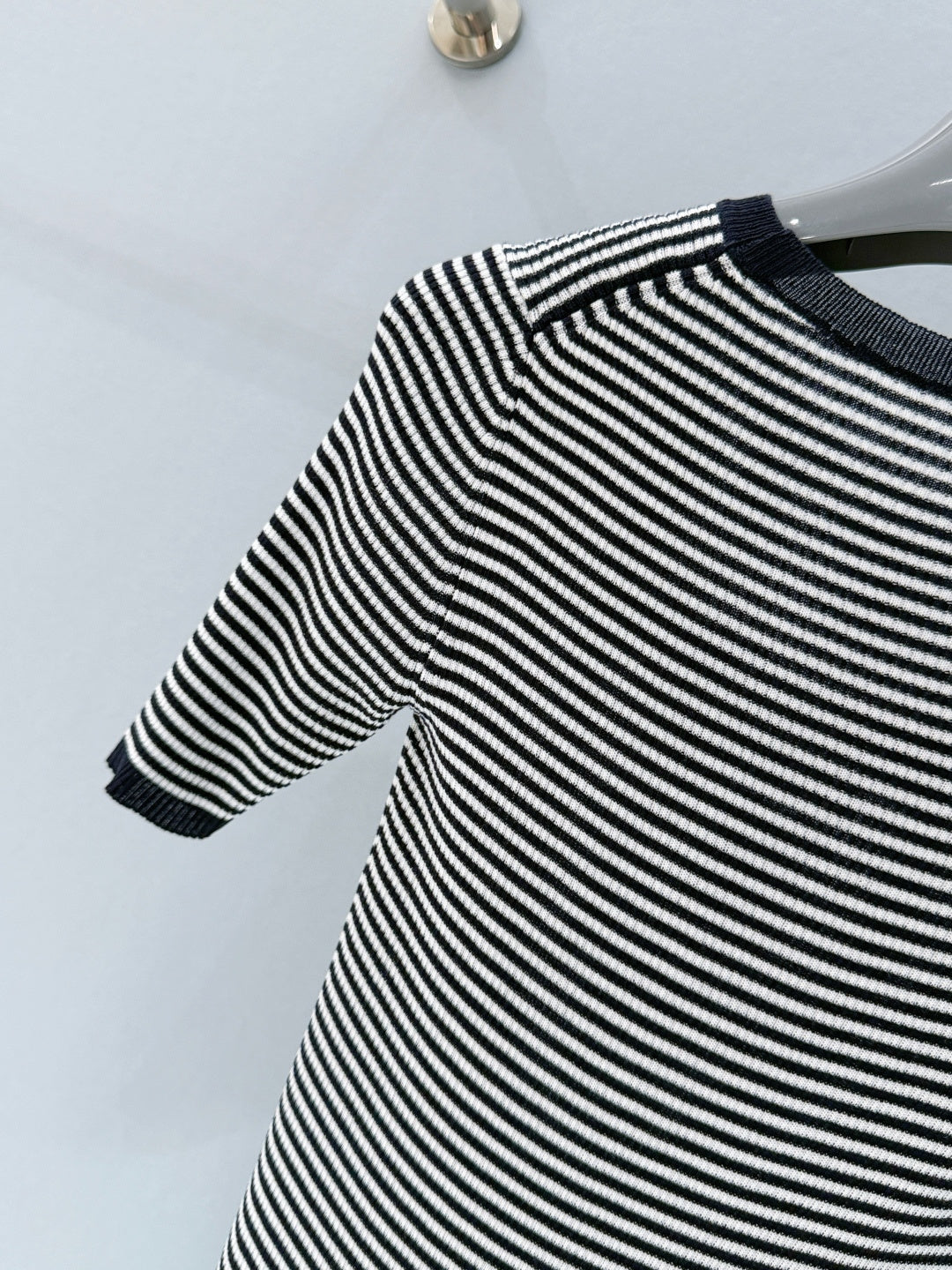 PRADA 26S SHORT SLEEVED KNIT T-SHIRT 811