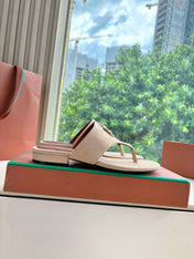 LP THONG SANDALS 25S IN WARM BEIGE SUEDE