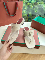 LP THONG SANDALS 25S IN CREAM BEIGE SUEDE