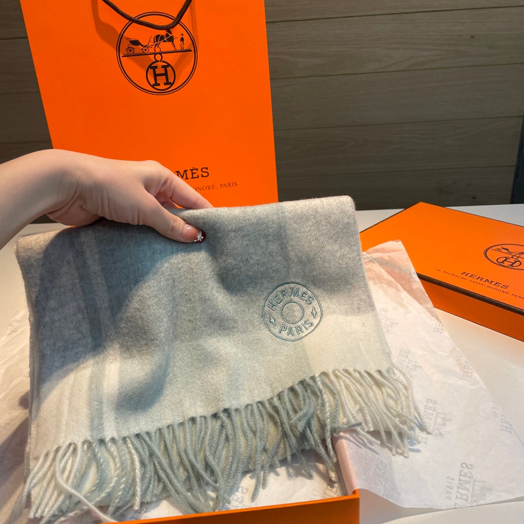 HERMES 25S SCARF 180 IN CASHMERE 989917