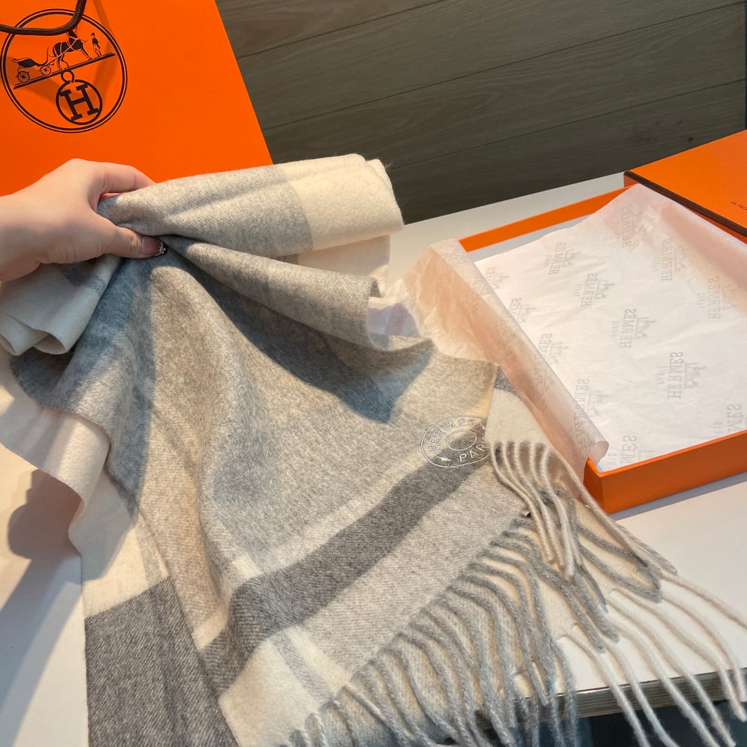 HERMES 25S SCARF 180 IN CASHMERE 989918
