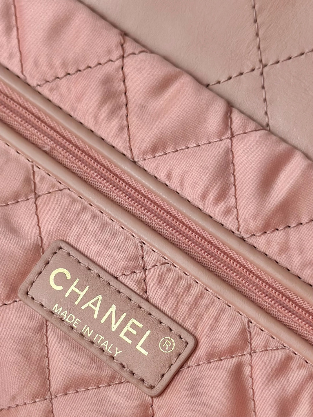 CHANEL 26S 22 BAG 42 IN PASTEL PINK QUILTED SHINY CALFSKIN