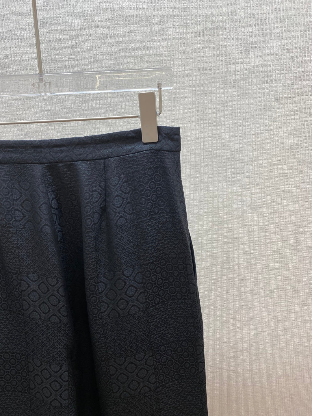 CHANEL 25S STRAIGHT WIDE-LEG PANTS STYLE 155