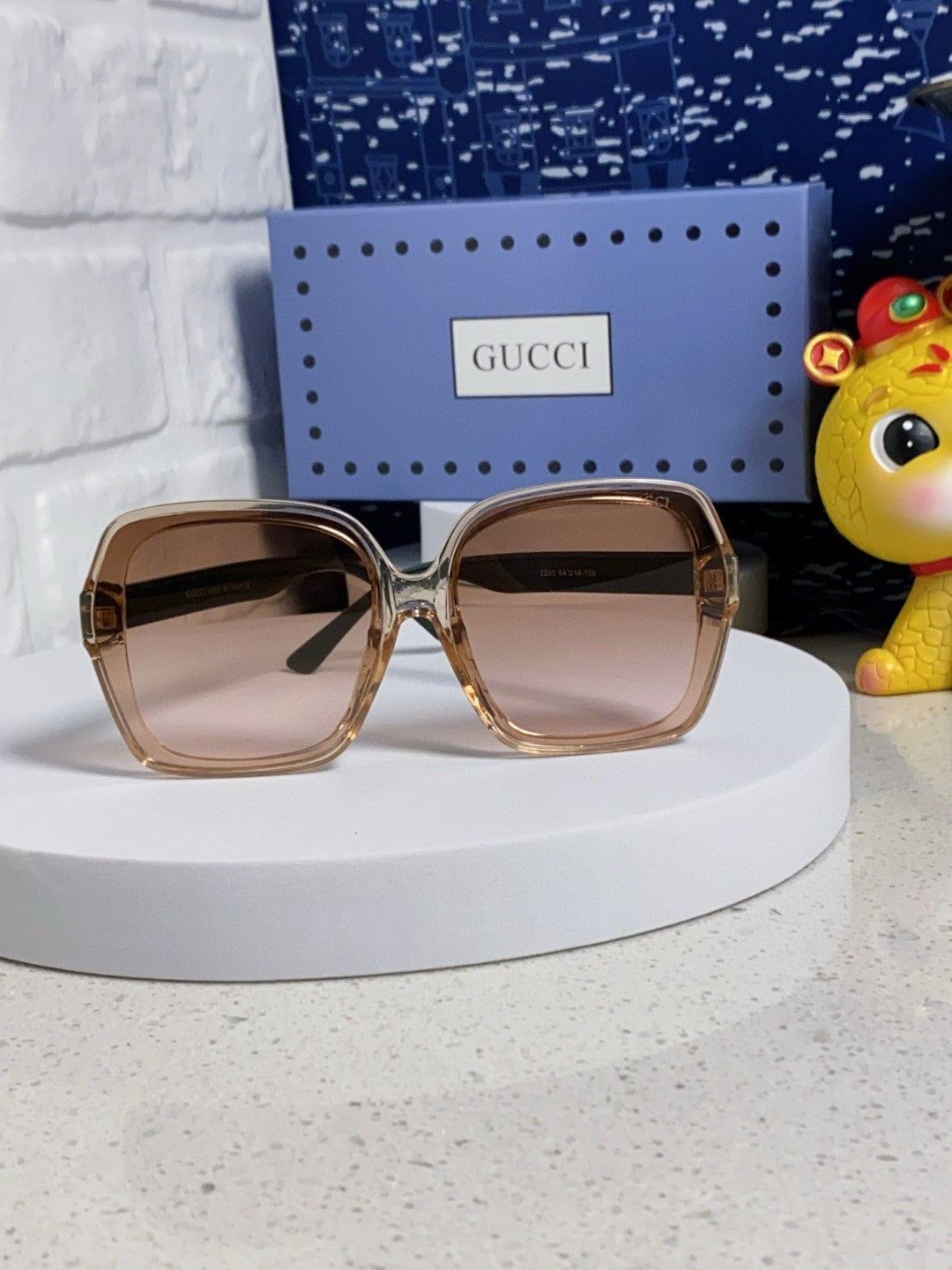 GUCCI 26S SQUARE FRAME IN ACETATE 424619