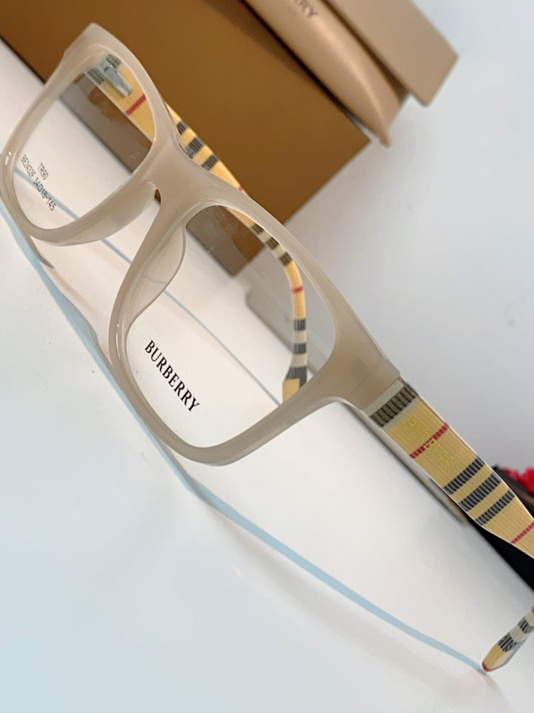 BURBERRY 26S SQUARE FRAME IN ACETATE 401844
