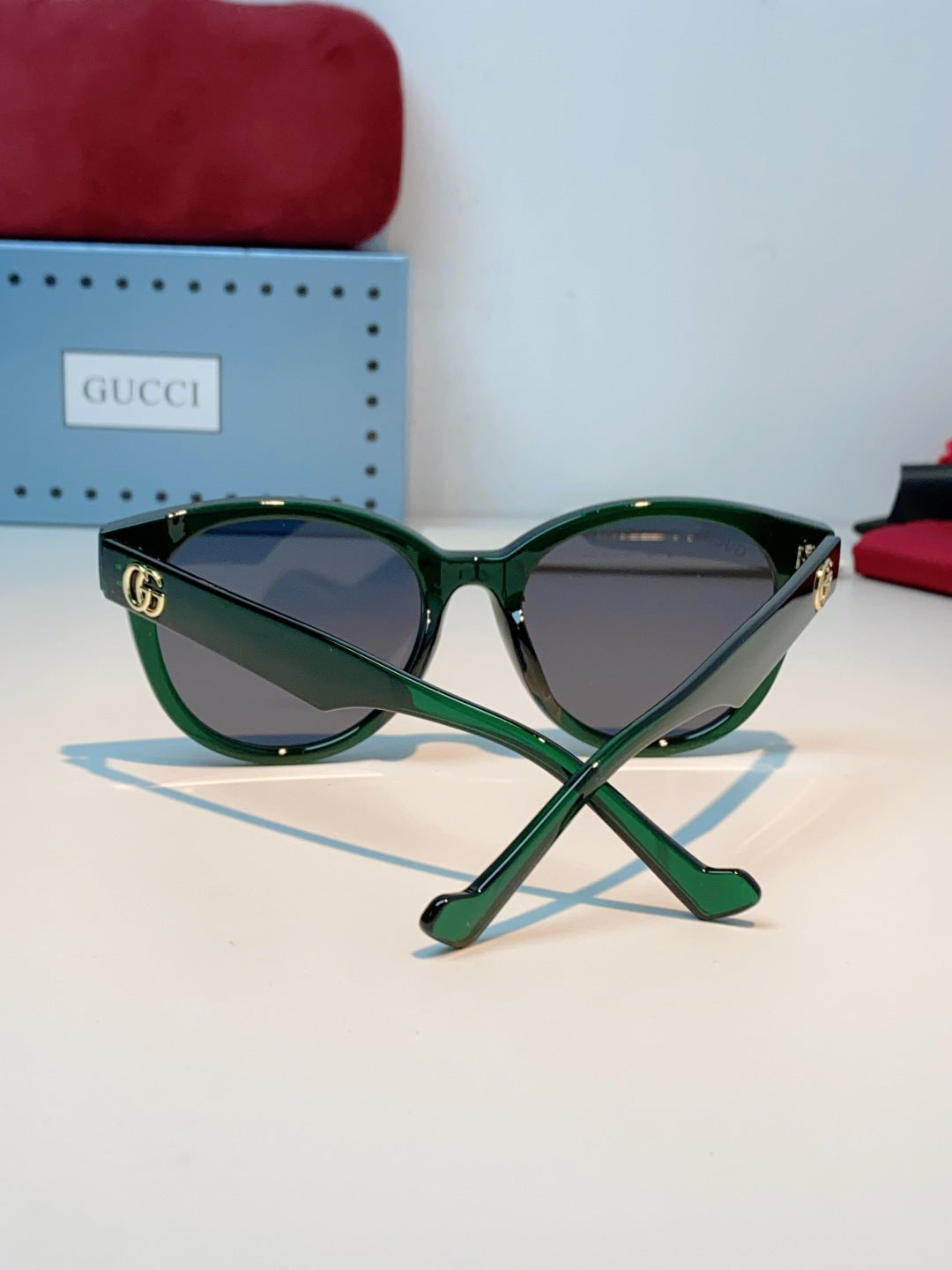 GUCCI 26S CAT-EYE FRAME IN ACETATE 424499