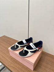 THONG SANDALS IN WHITE SUEDE MIX NAVY TECH FABRIC