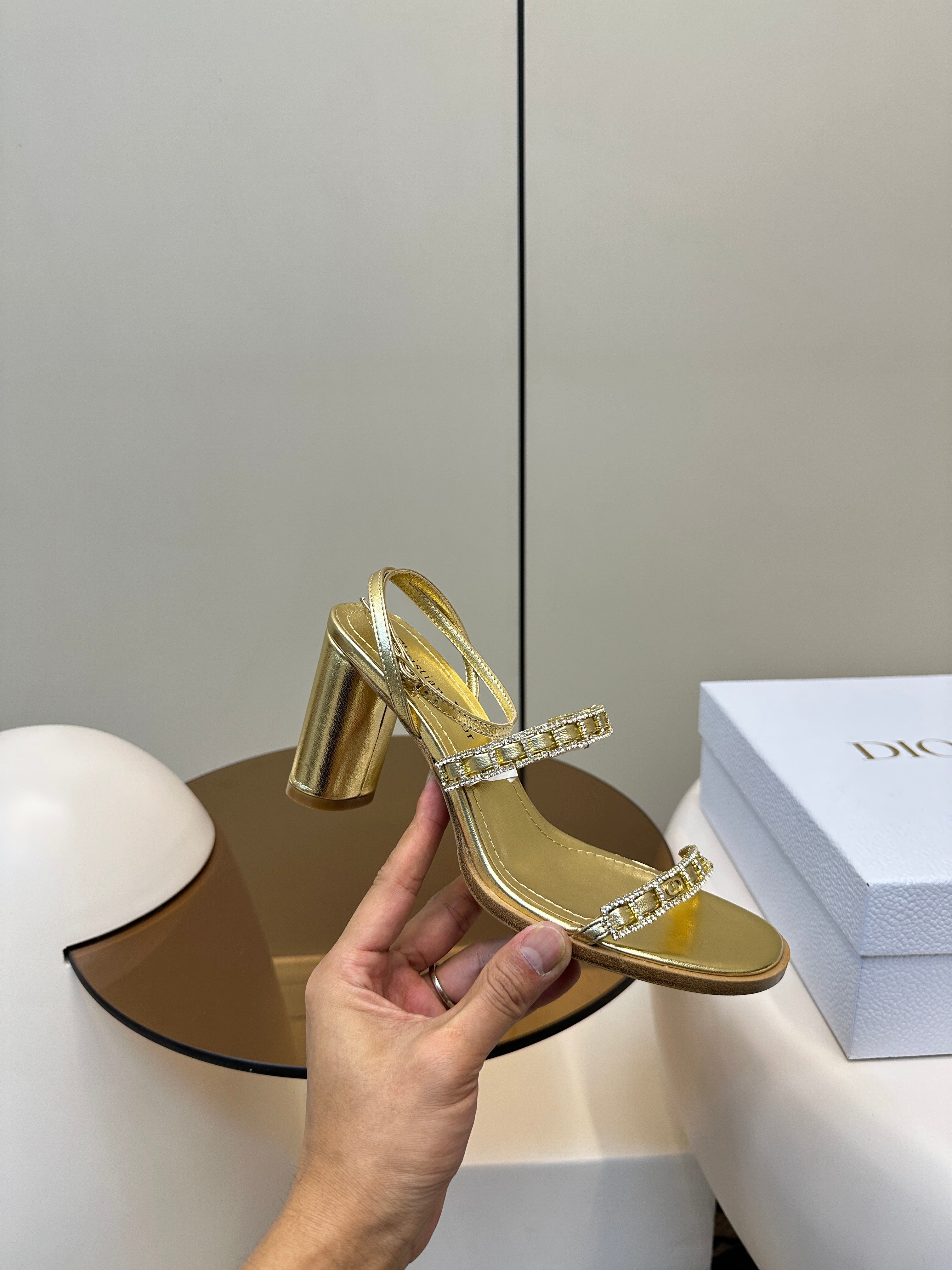 HIGH HEEL 25S SANDALS 85MM IN SHINY GOLD CALFSKIN RHINESTONES STRAP