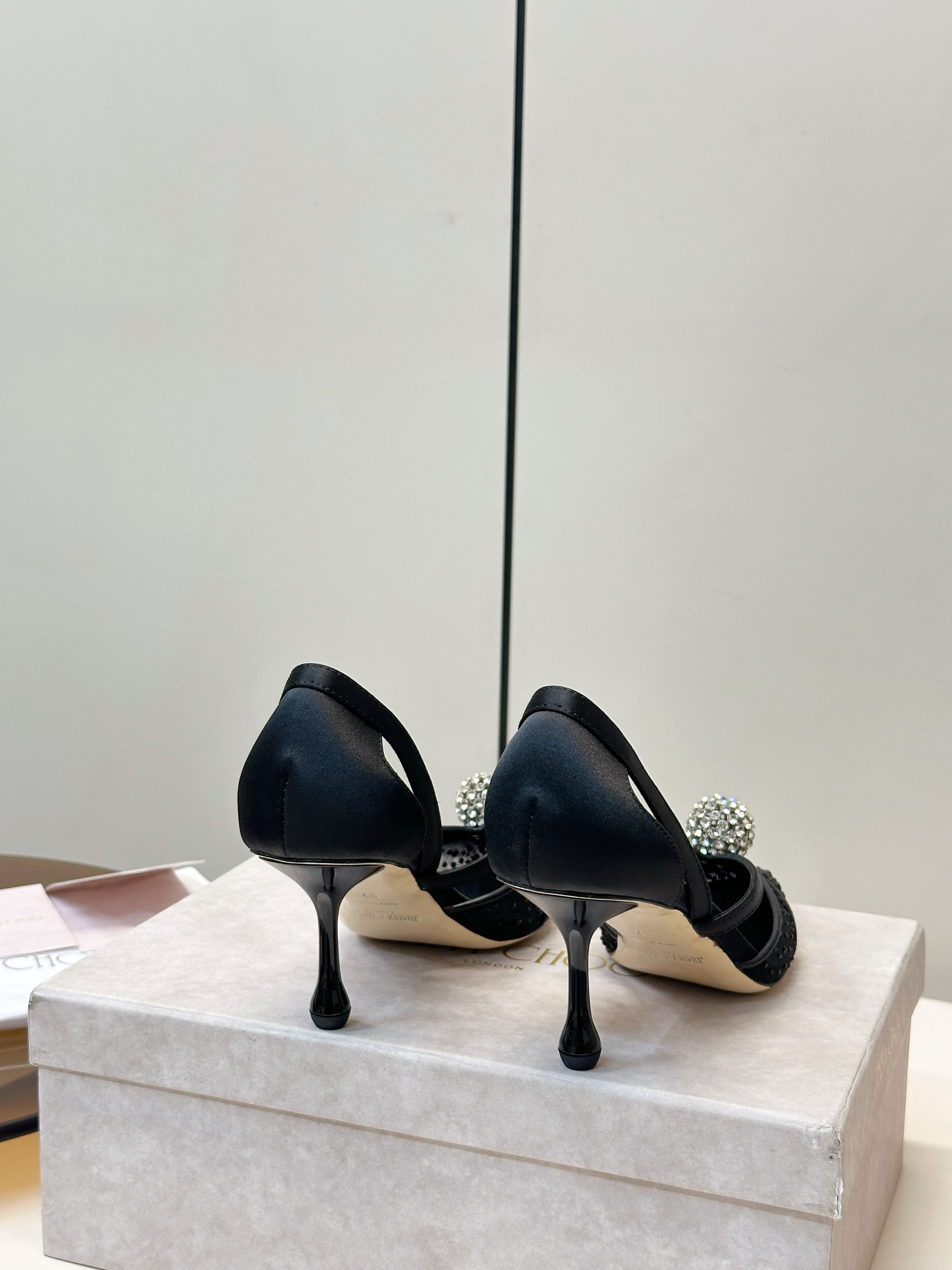 JIMMY CHOO 26S POINTED-TOE HIGH HEELS IN BLACK CRYSTAL EMBELLISHMENT