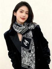 CHANEL 25S SCARF 135 CM IN CASHMERE AND SILK 943317