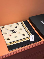 CHANEL 25S SCARF 140 CM IN CASHMERE AND SILK 943339
