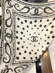 CHANEL 25S SCARF 135 CM IN CASHMERE SILK 943685