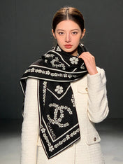 CHANEL 25S SCARF 135 CM IN CASHMERE SILK 943686