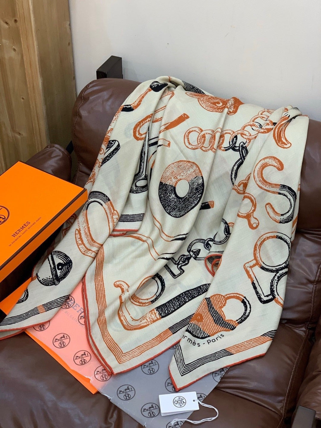 HERMES 25S SCARF 137 IN SILK CASHMERE 991692
