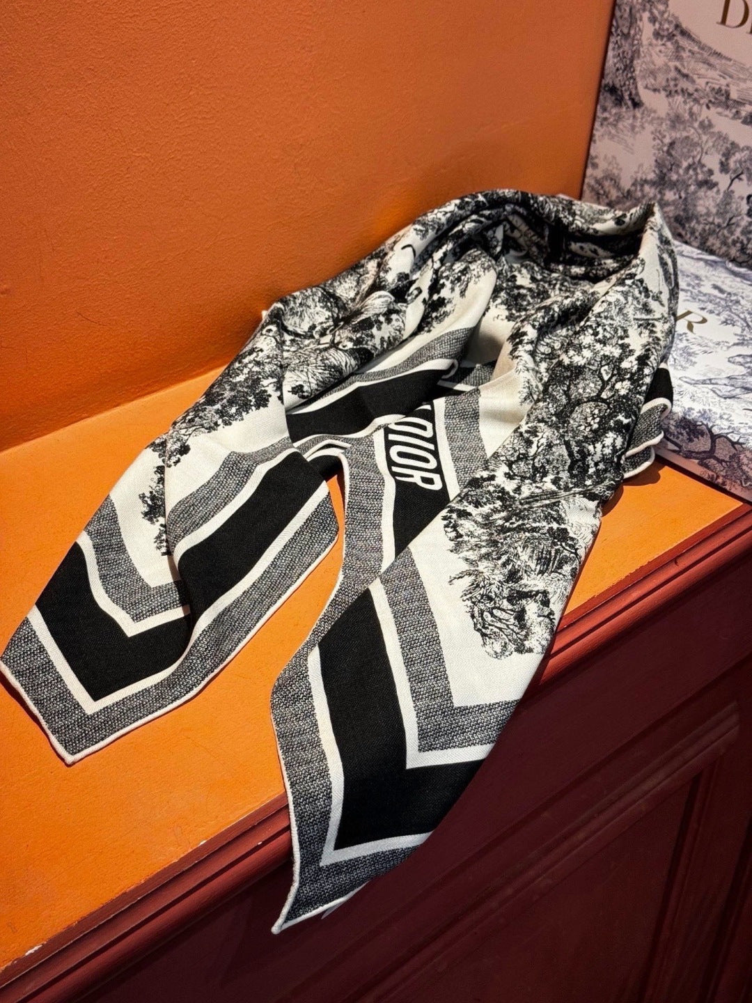 DIOR 26S SCARF 110CM IN WOOL & CASHMERE 300235