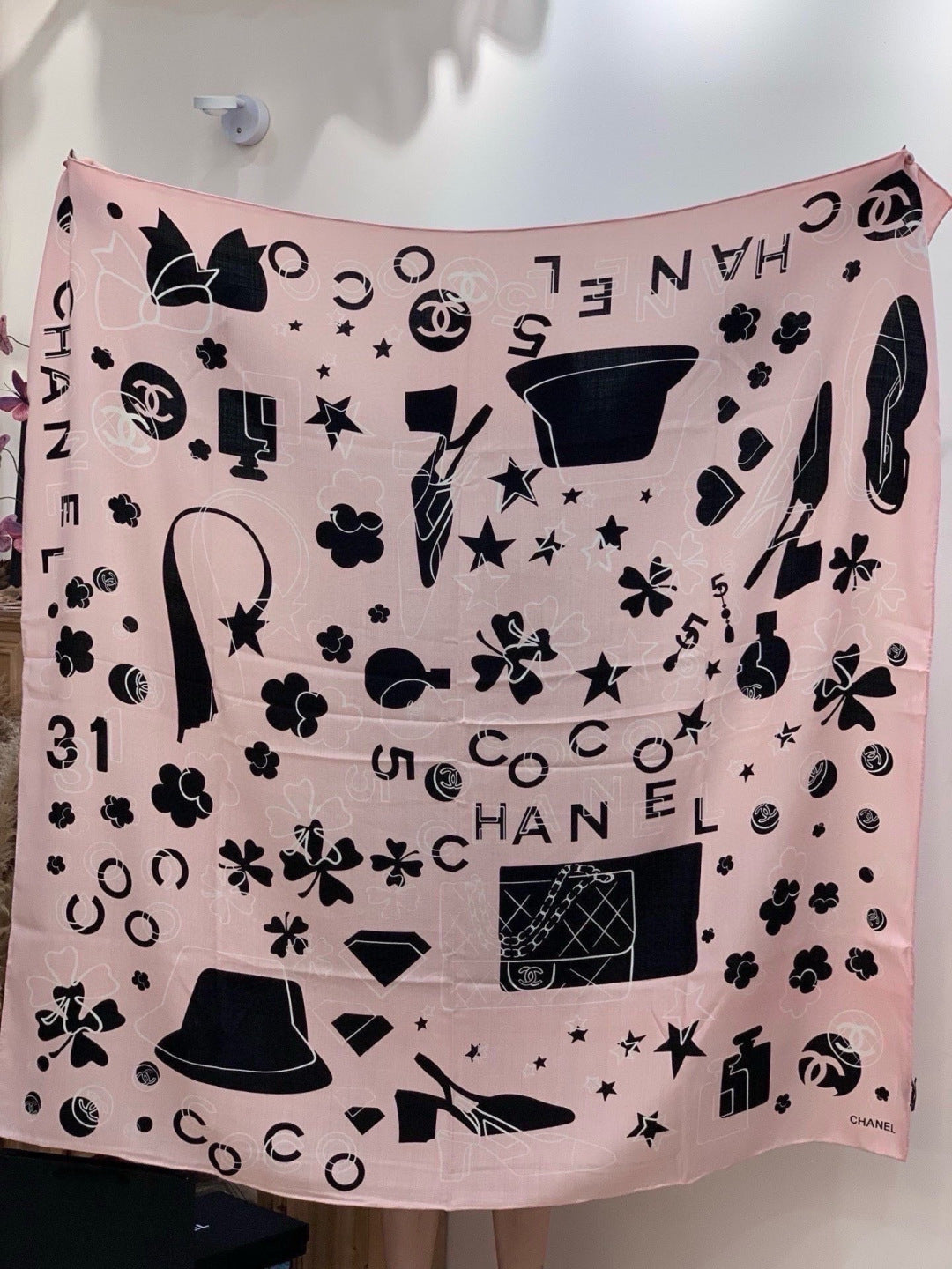 CHANEL 26S SCARF 140 IN CASHMERE AND SILK 303153