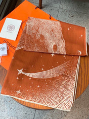 HERMES 26S SCARF 140 IN CASHMERE AND SILK 304680