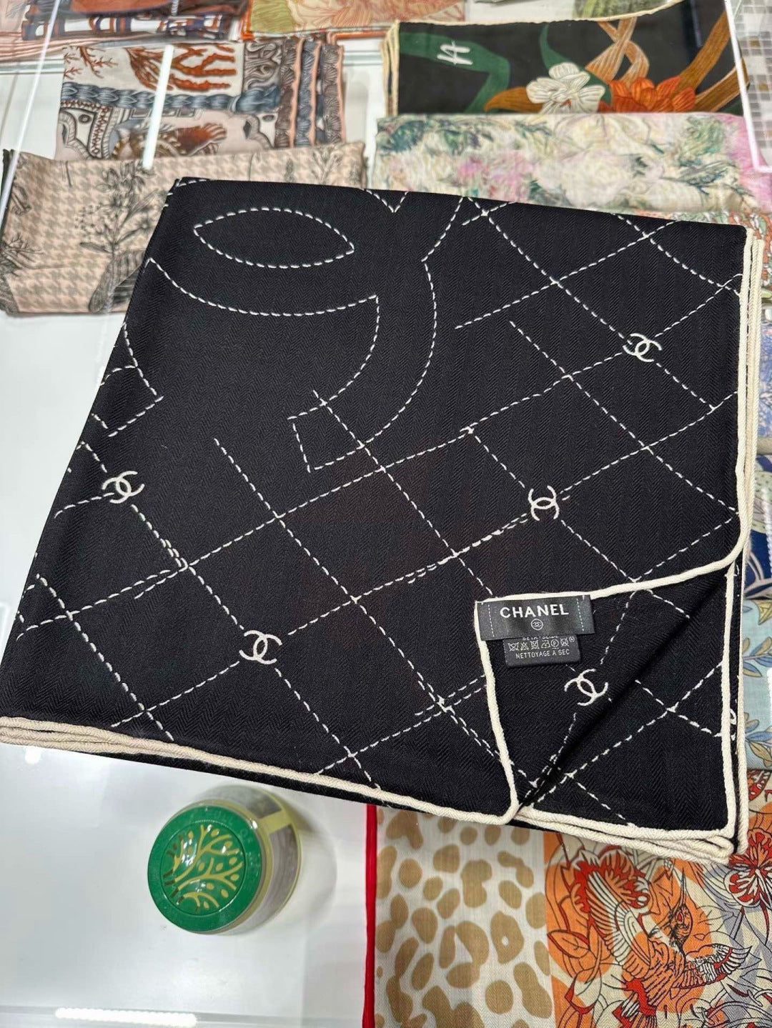CHANEL 26S SCARF 140 IN CASHMERE AND SILK 304714