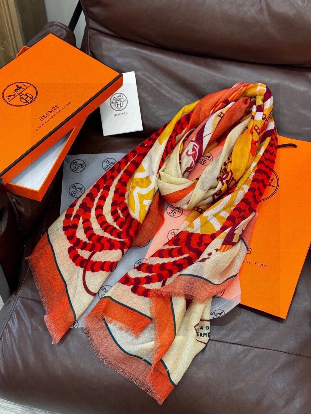 HERMES 26S LONG SCARF 200 IN CASHMERE AND SILK 306085