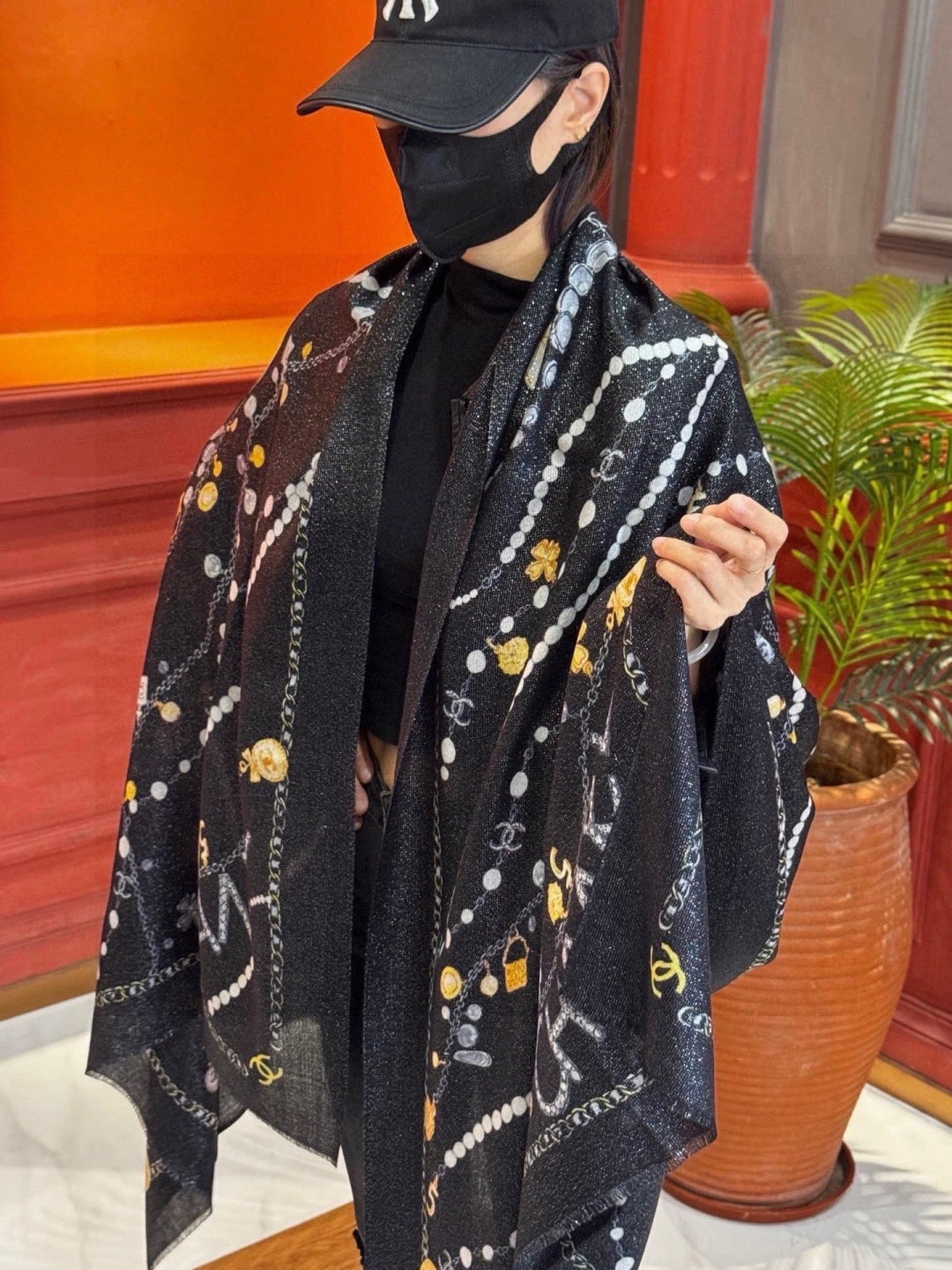 CHANEL 26S SCARF 200 IN CASHMERE AND SILK 307227
