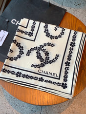 CHANEL 26S SCARF 135 IN CASHMERE AND SILK 309370