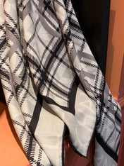 CHANEL 26S SCARF 135 IN CASHMERE AND SILK 309901