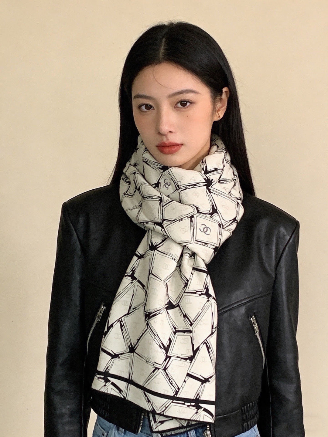 CHANEL 26S SCARF 135 IN CASHMERE AND SILK 309911