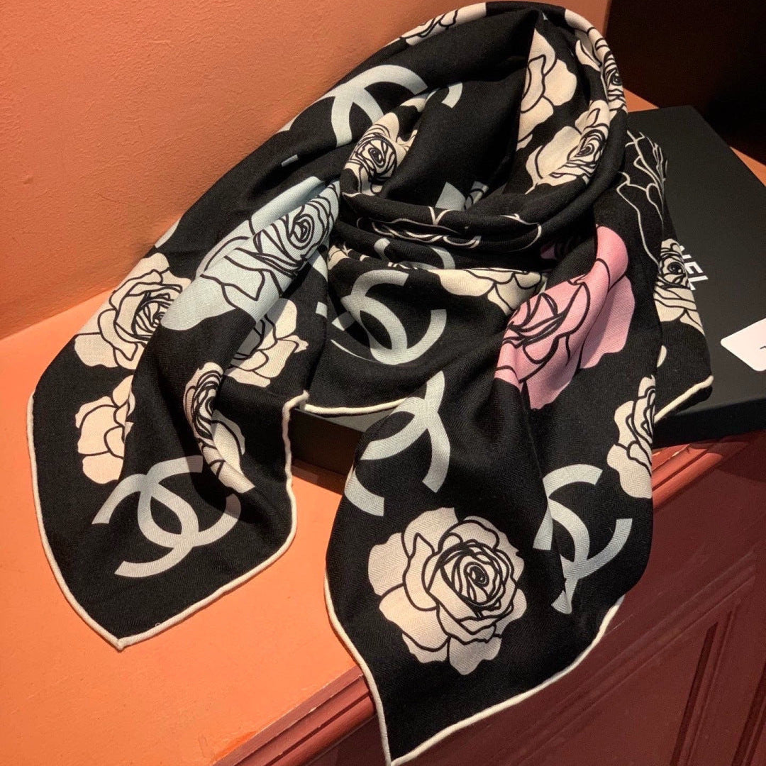 CHANEL 26S SCARF 140 IN SILK AND CASHMERE 313319
