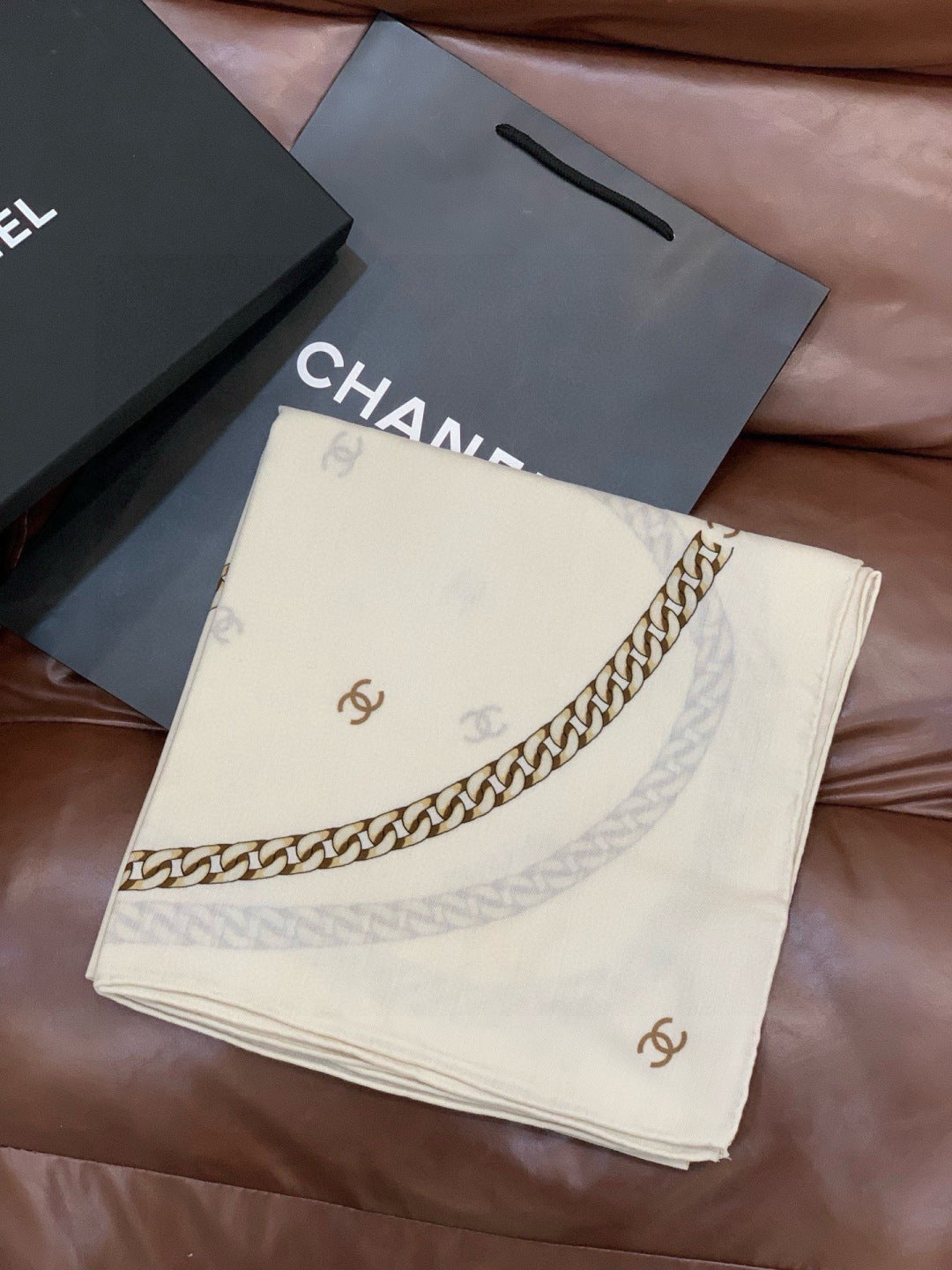 CHANEL 26S SCARF 135 IN SILK AND CASHMERE 313344