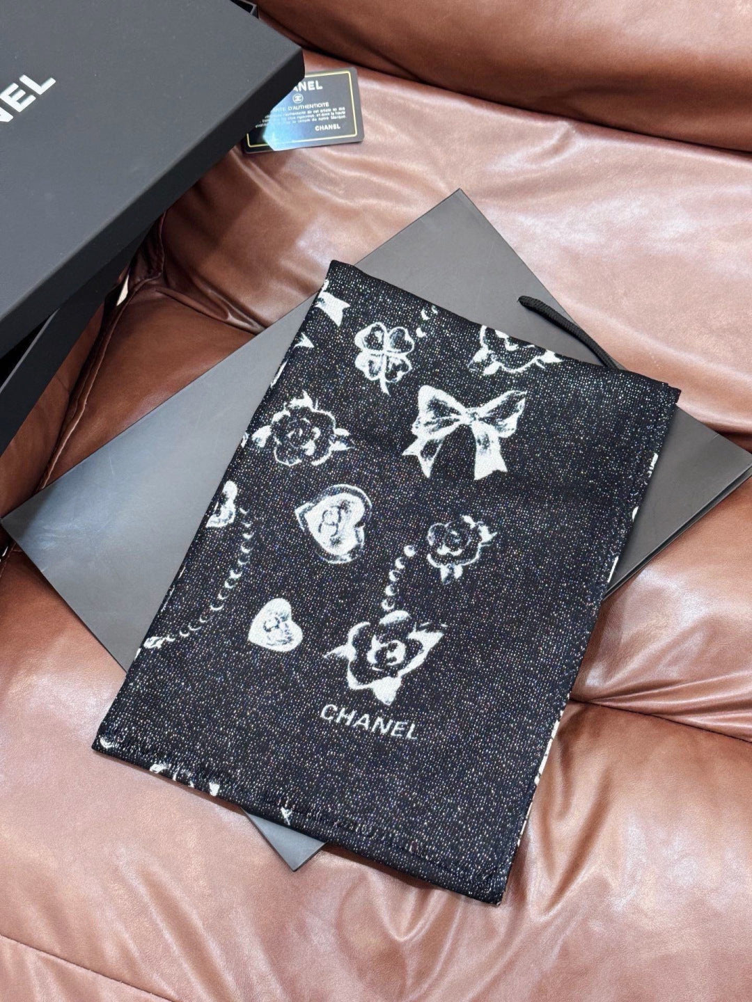 CHANEL 26S PRINTED SHAWL 200 IN SILK 313396