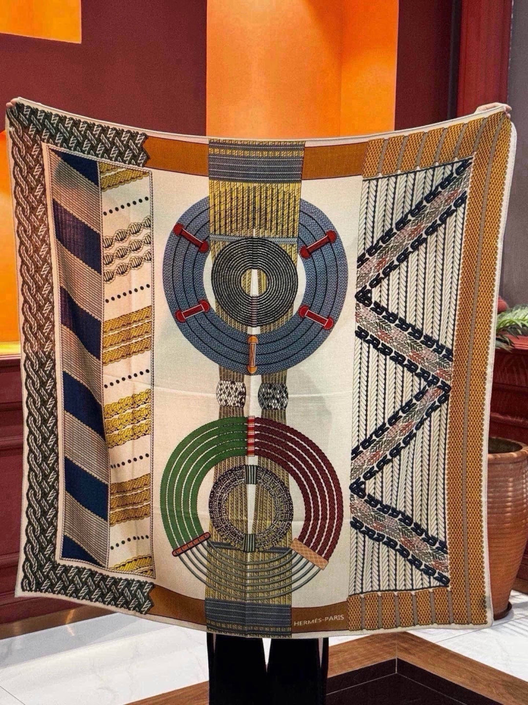 HERMES 26S SCARF 135 IN SILK AND CASHMERE 492304