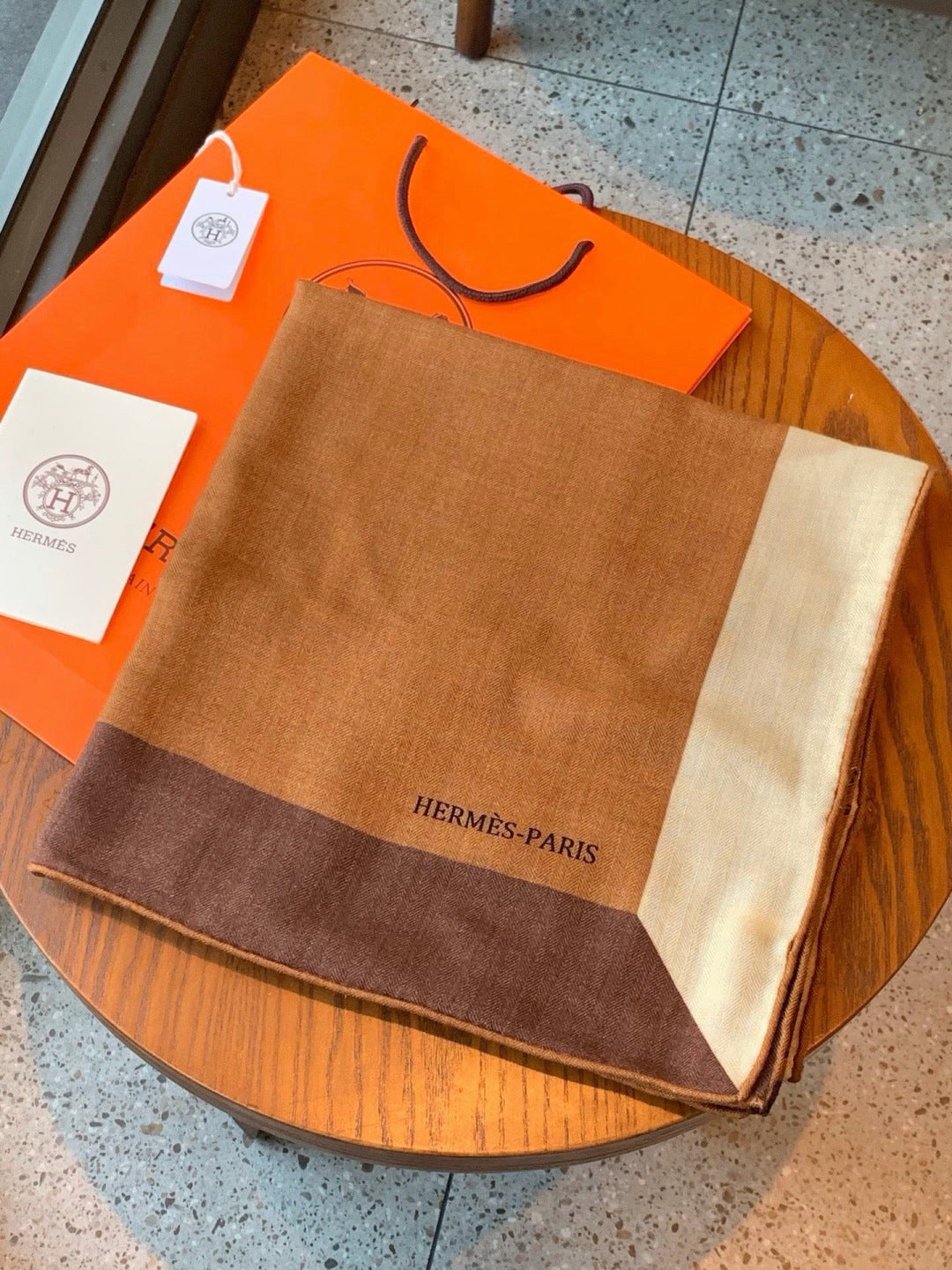 HERMES 26S SCARF 140 IN SILK AND CASHMERE 496037