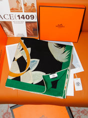 HERMES 26S SCARF 140 IN SILK AND CASHMERE 498506