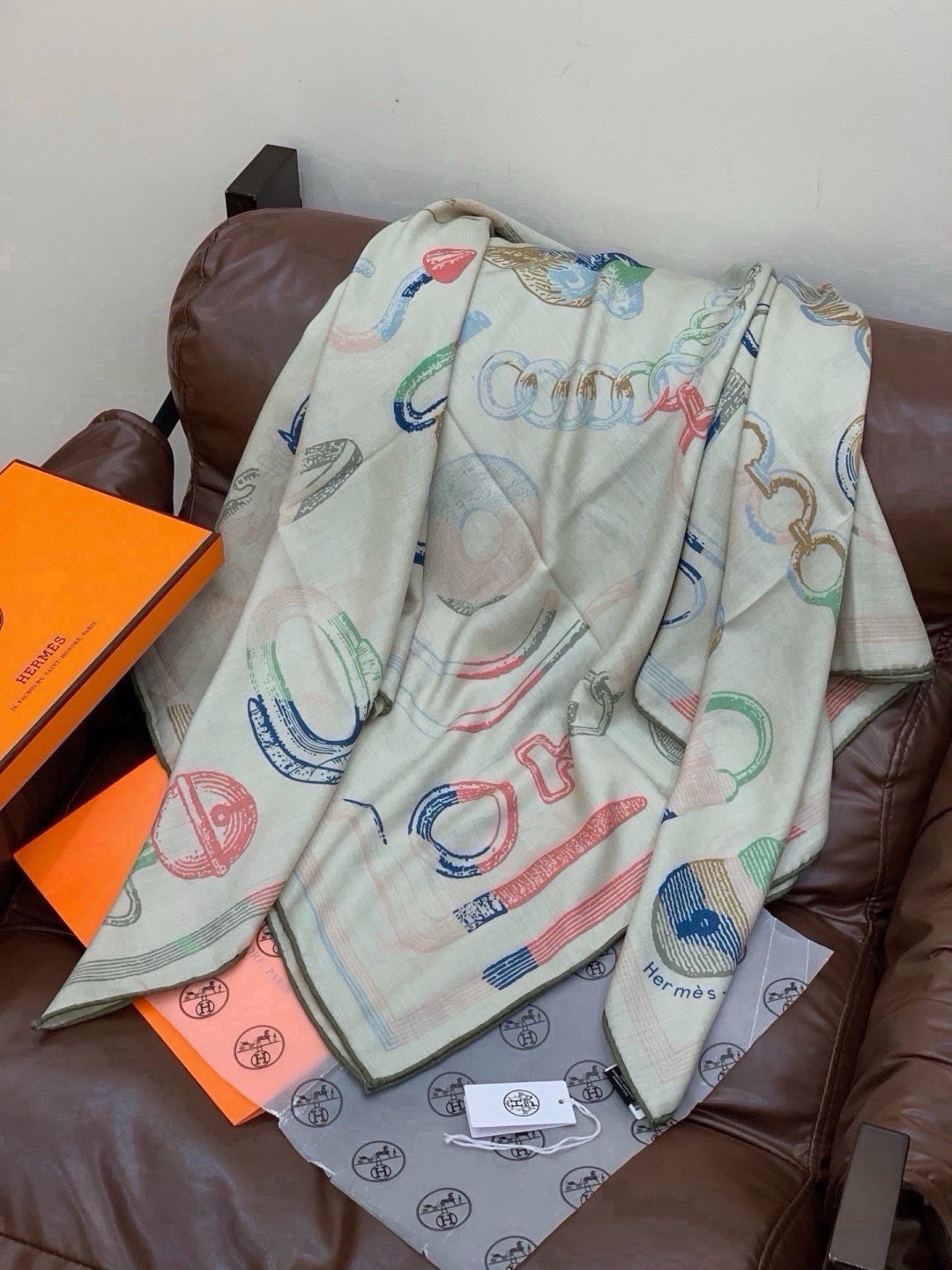HERMES 26S SCARF 135 IN SILK AND CASHMERE 499945