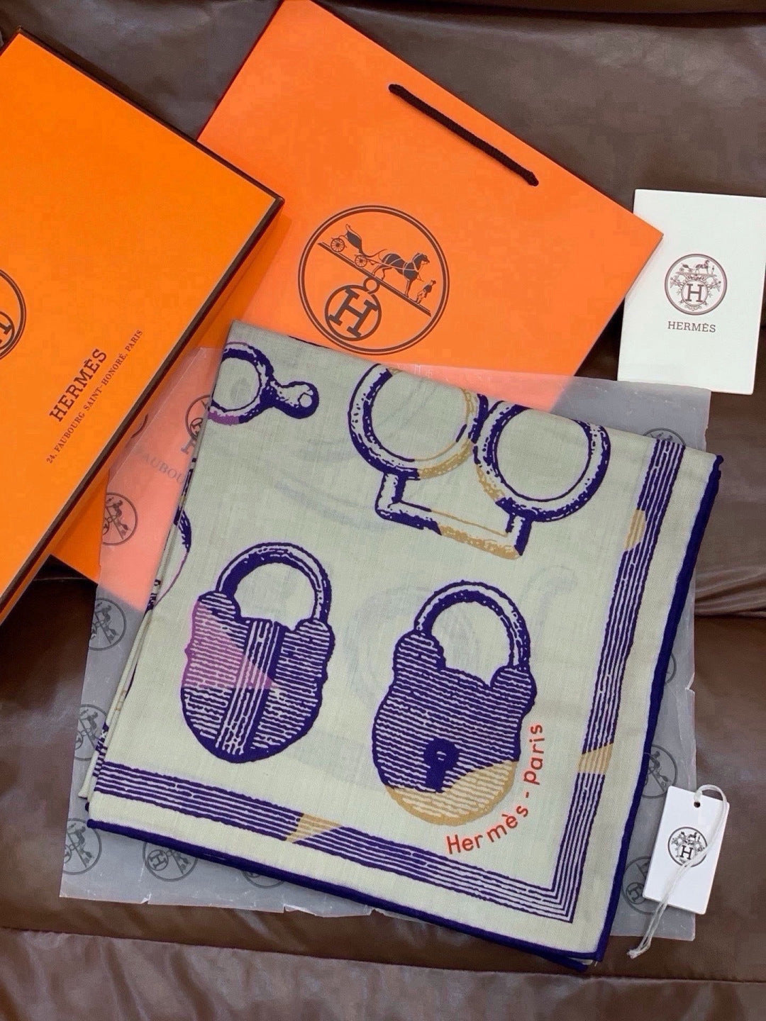 HERMES 26S SCARF 135 IN SILK AND CASHMERE 499946