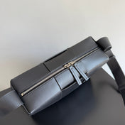 BOTTEGA VENETA 25S ARCO BAG 28 IN BLACK CALFSKIN SILVER HARDWARE