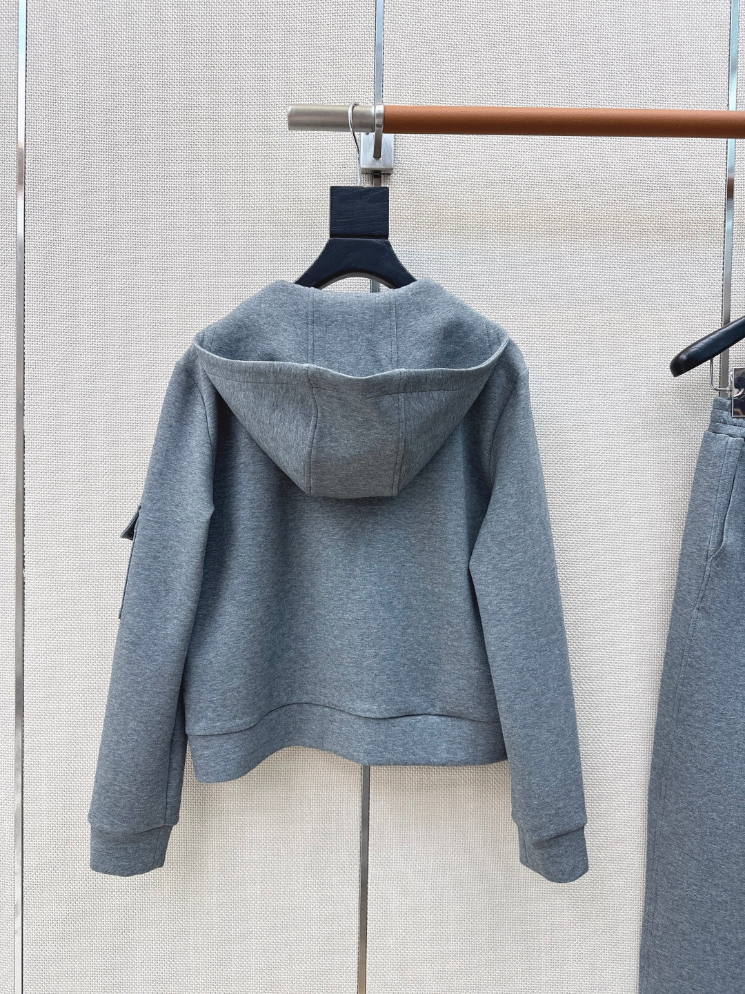MONCLER 26S JACKET AND SWEATPANTS SET 495
