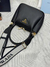 PRADA 25S SMALL BAG 23 IN BLACK CALFSKIN GOLD HARDWRE