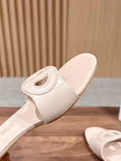 DIOR 26S LOW HEEL SLIDE SANDALS IN BEIGE CALFSKIN PEARL GOLD BUCKLE