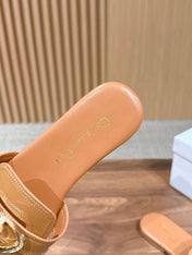 DIOR 26S WIDE STRAP SLIDE SANDALS IN CARAMEL BROWN CALFSKIN PEARL GOLD BUCKLE