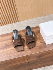 THE ROW 26S BUTTON DETAIL MULE SANDALS IN BROWN SUEDE