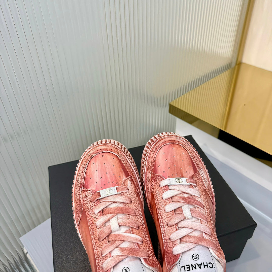 CHANEL 26S LOW-TOP SNEAKERS IN PINK GRAFFITI PATTERN CALFSKIN