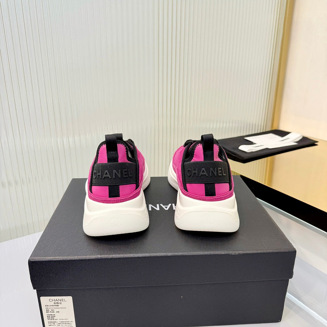 CHANEL 26S PLATFORM SNEAKERS IN PINK SUEDE WITH CC LOGO