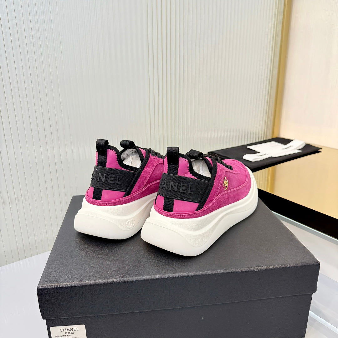 CHANEL 26S PLATFORM SNEAKERS IN PINK SUEDE WITH CC LOGO