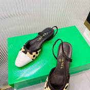CHANEL 26S FLATS SLINGBACK IN WHITE PATENT CALFSKIN WITH LIGHT YELLOW PONY HAIR