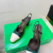 CHANEL 26S HIGH-HEEL SLINGBACKS 50 MM IN WHITE CALFSKIN AND TEAL PONY HAIR