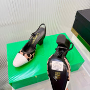 CHANEL 26S HIGH-HEEL SLINGBACKS 70 MM IN WHITE PATENT CALFSKIN WITH LINK PINK PONY HAIR